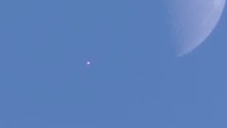 UFO Sighting with Orb Near Moon in Los Angeles - FindingUFO